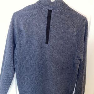 luluemon sweater